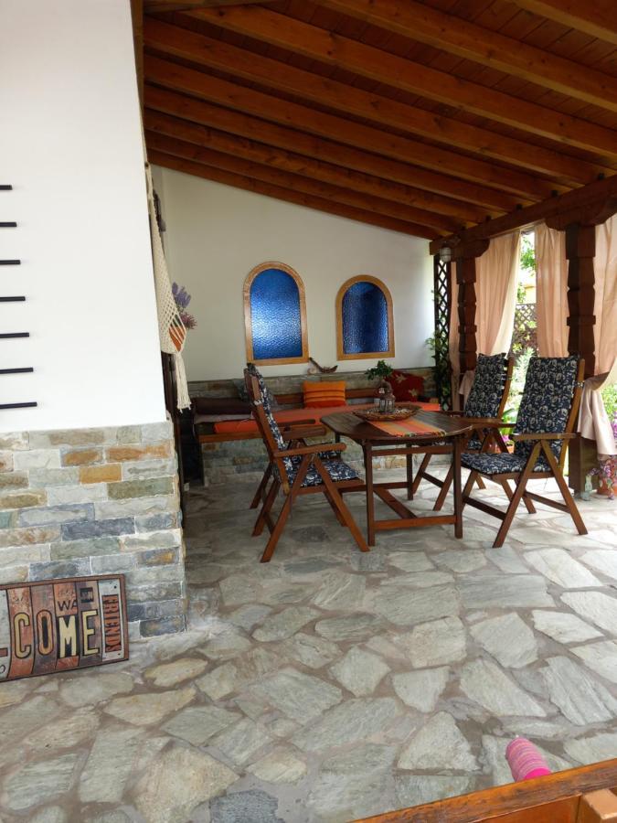 Willa Poly'S Sea Side House Koropi Zewnętrze zdjęcie