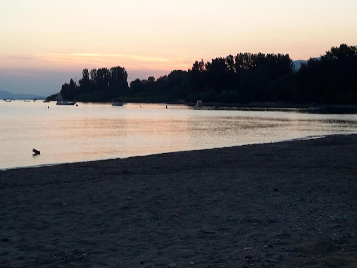 Willa Poly'S Sea Side House Koropi Zewnętrze zdjęcie